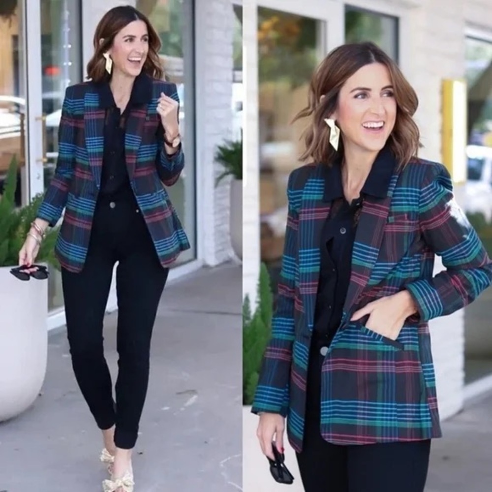 CAbi Plaid Holiday Blazer Women’s Style #3850 Black Red Casual Career Size Small
